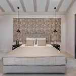 Nola Vikendica *